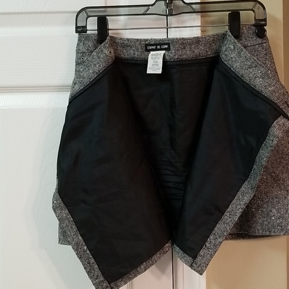 Esprit de Corps Wrap Around Skirt - Picture 4 of 5